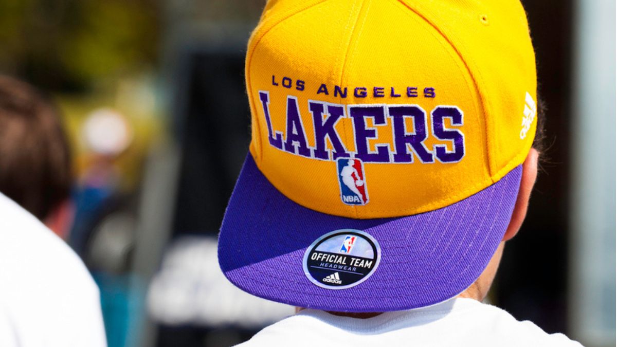 Saiba tudo sobre os novos donos do Lakers