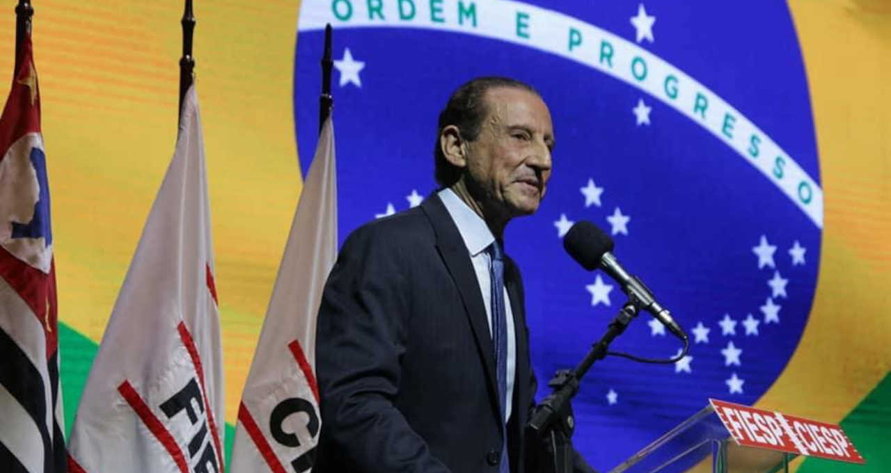 Paulo Skaf evita apoiar Flávio Bolsonaro e demonstra simpatia