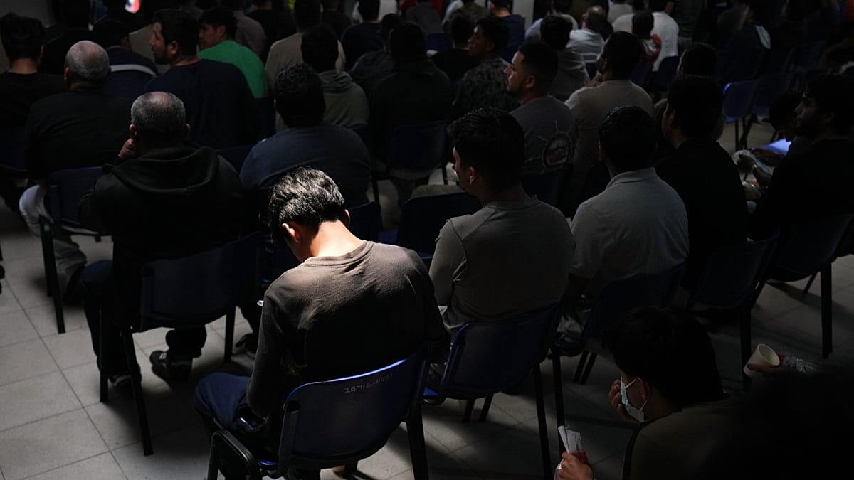 EUA deportam 25 mil para países terceiros em acordos secretos