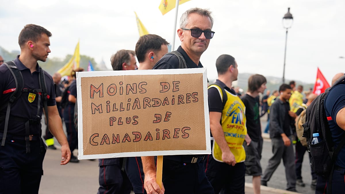 Bombeiros de Paris protestam por mais meios e recursos