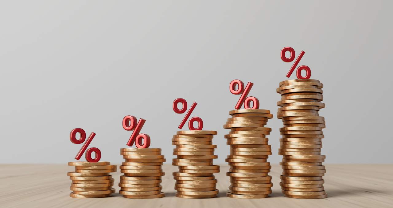 Juros futuros caem na contramão dos Treasuries