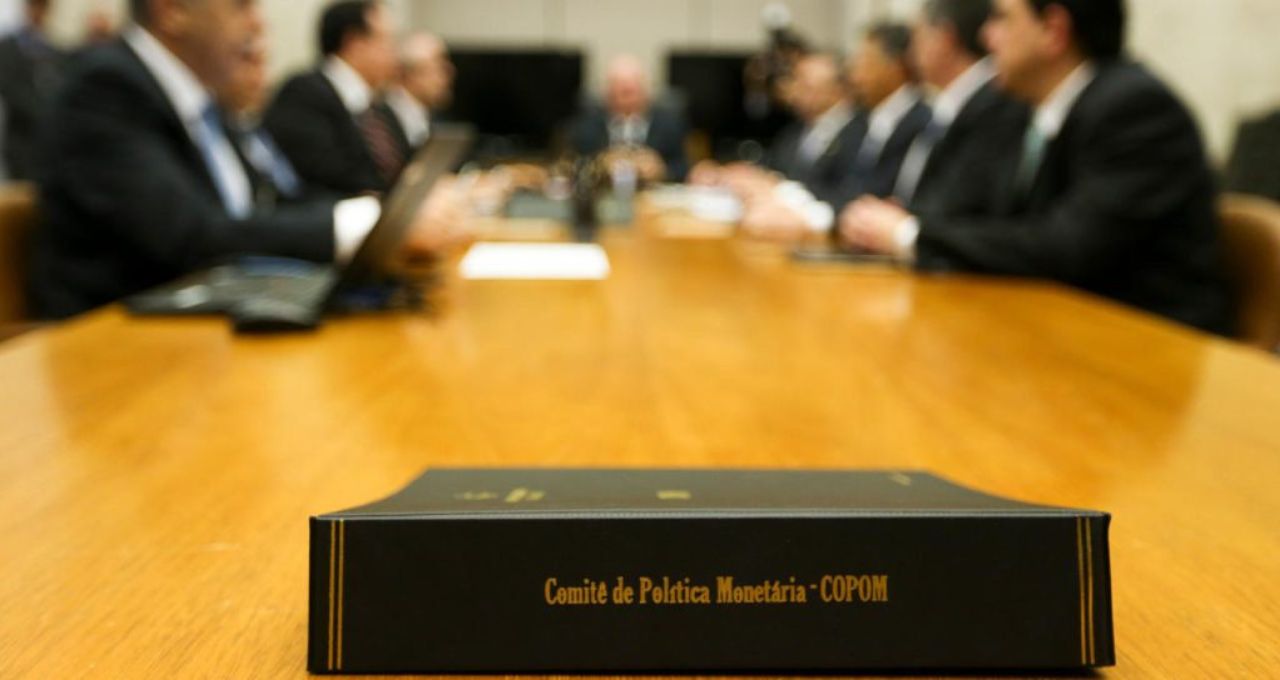 Ata do Copom e IPCA-15: veja agenda da semana
