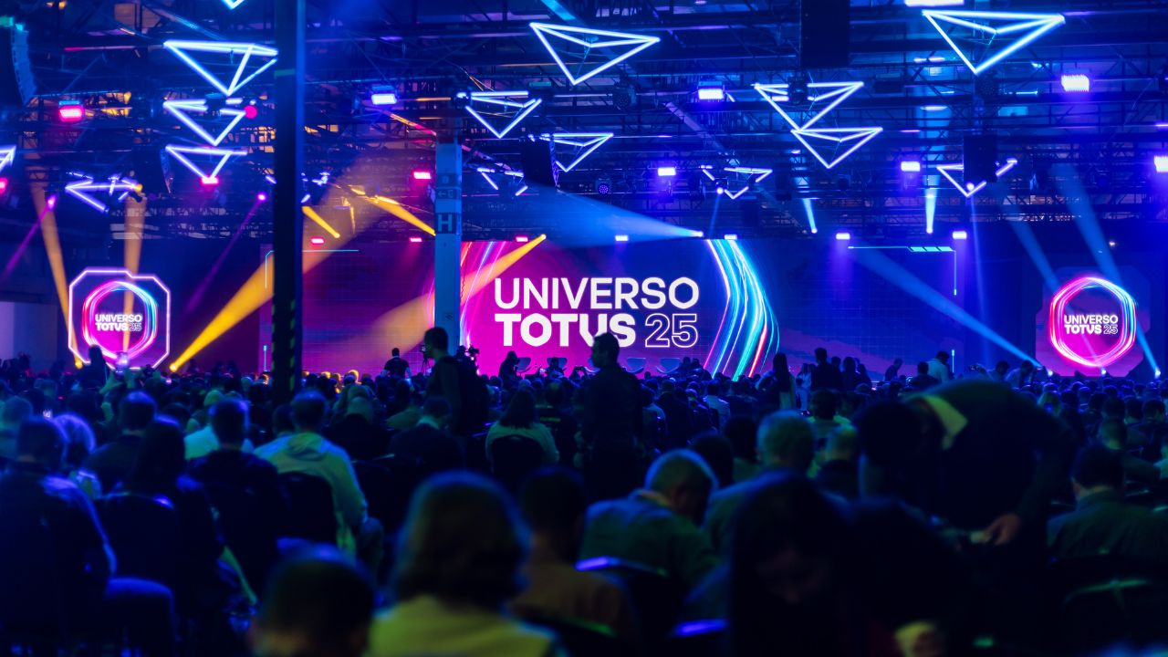 Universo TOTVS Saúde aborda IA, automação e eficiência