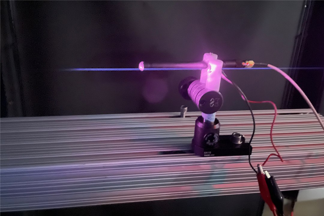 Antena de plasma inovadora transmite e recebe ondas de rádio