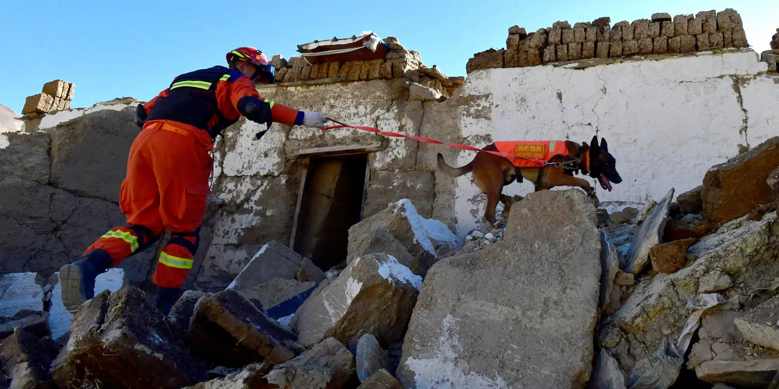Terremoto no Tibete deixa 16 mortos e 32 feridos