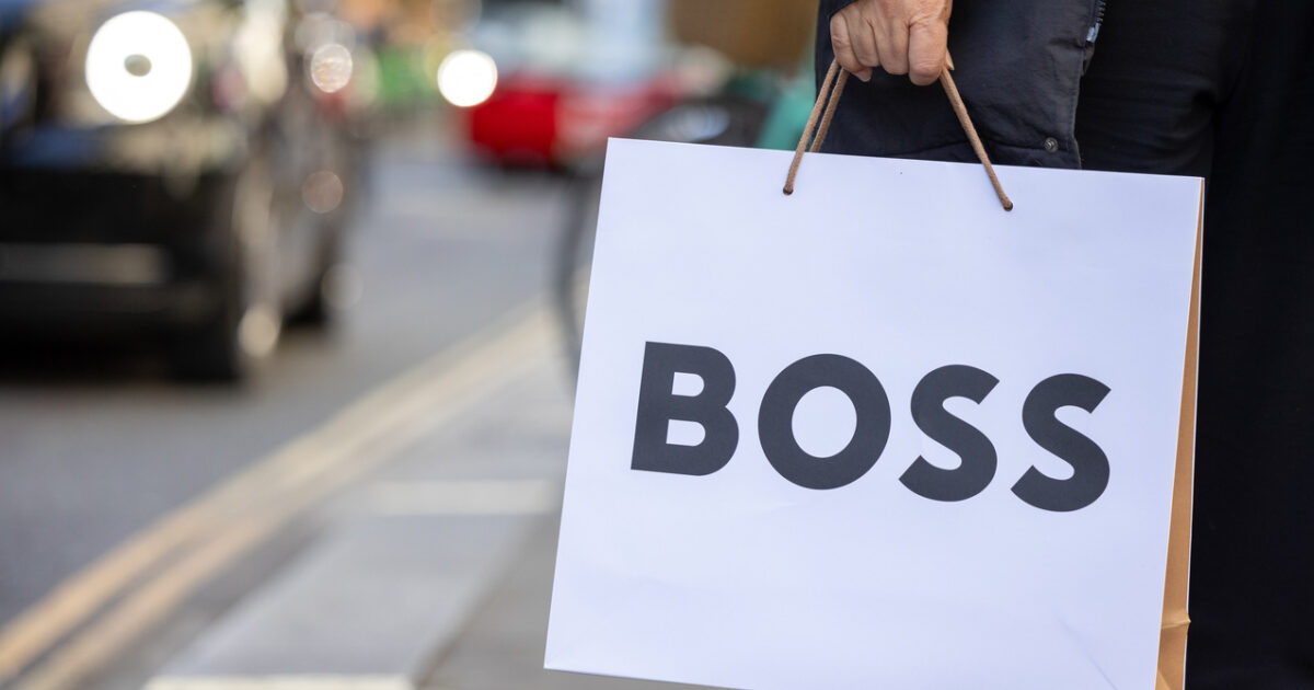 Frasers assume controle da Hugo Boss, diz grupo