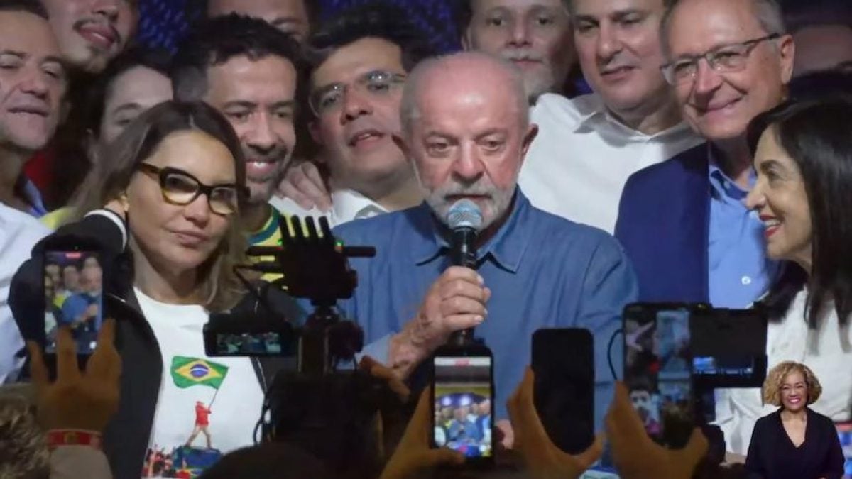 Lula promete regular big techs e investir em IA