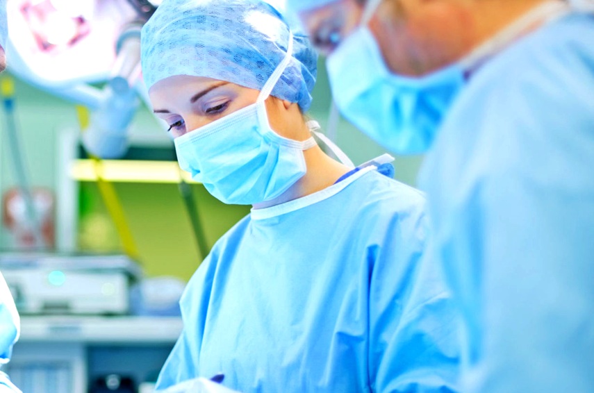 Cirurgia de enxaqueca pode economizar US$ 365 mil ao ano