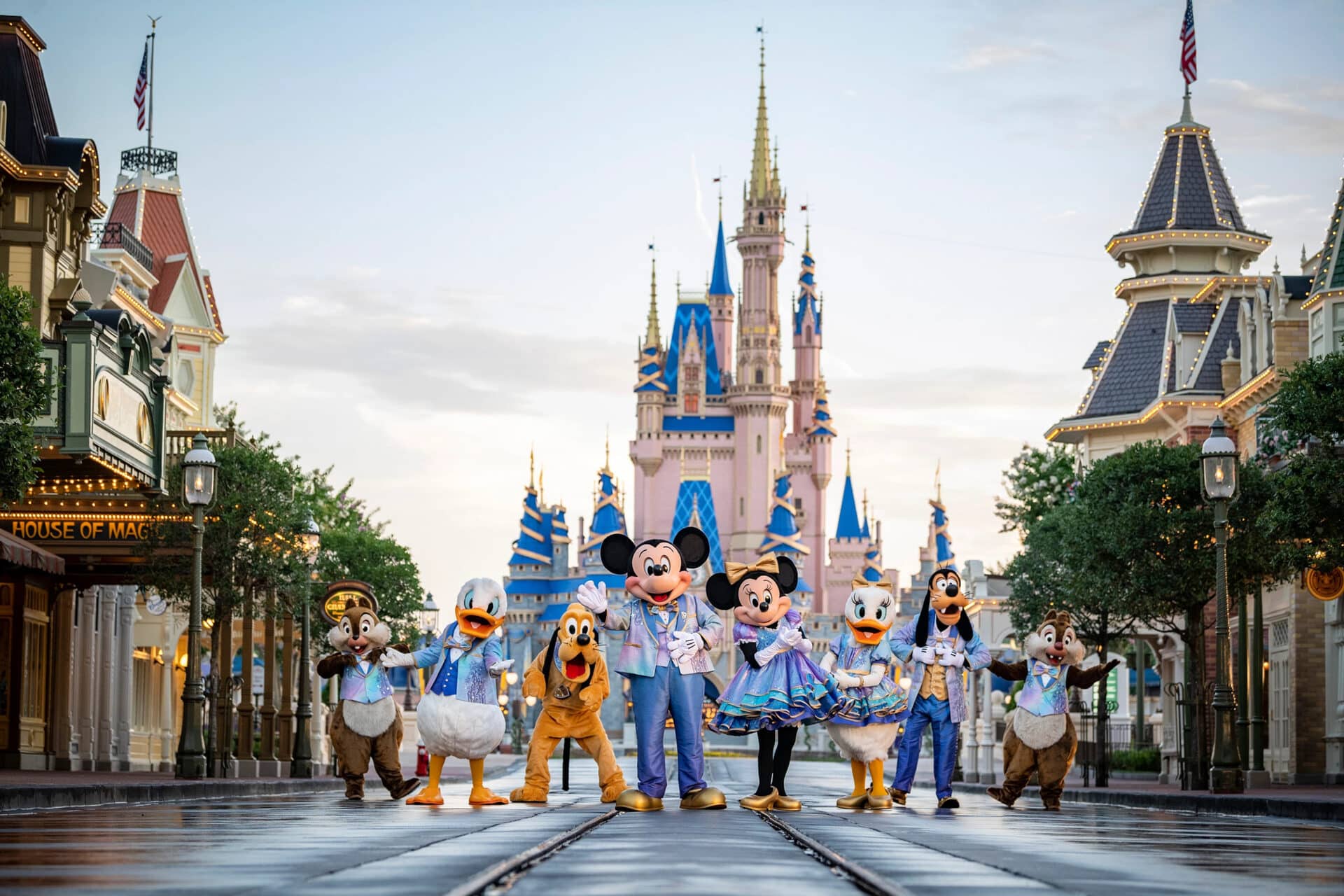 Regra do Abraço Disney encanta fãs e viraliza nas redes